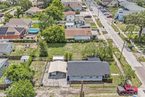 Casa en venta en Tampa, Florida, 2 dormitorios, 90.49 m2 № 1791183 - foto 30