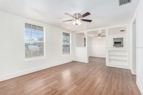 Casa en venta en Tampa, Florida, 2 dormitorios, 90.49 m2 № 1791183 - foto 6