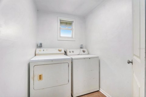 Casa en venta en Tampa, Florida, 2 dormitorios, 90.49 m2 № 1791183 - foto 16
