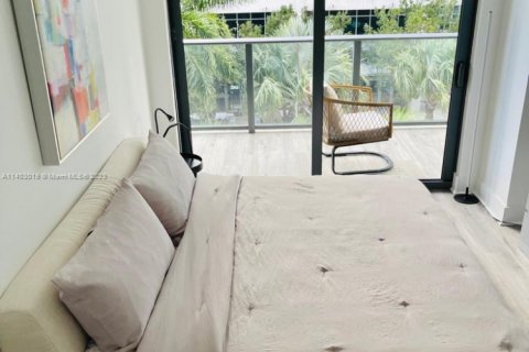 Condo in Miami, Florida, 1 bedroom  № 2012872 - photo 28