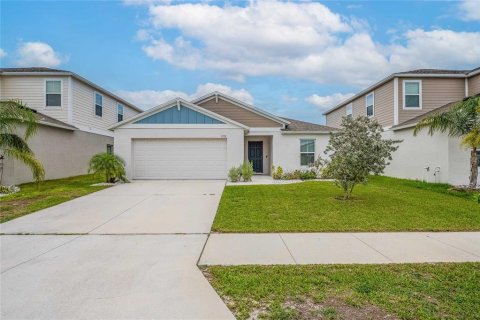 Villa ou maison à vendre à Winter Haven, Floride: 4 chambres, 171.13 m2 № 1770946 - photo 1