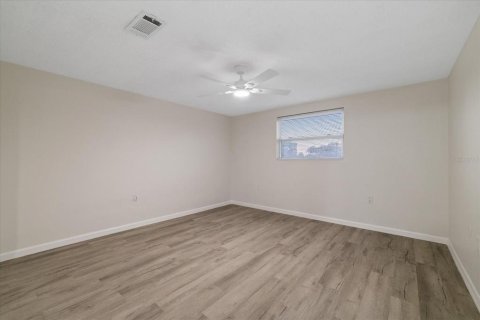 Villa ou maison à vendre à Port Richey, Floride: 3 chambres, 169.92 m2 № 2420076 - photo 23