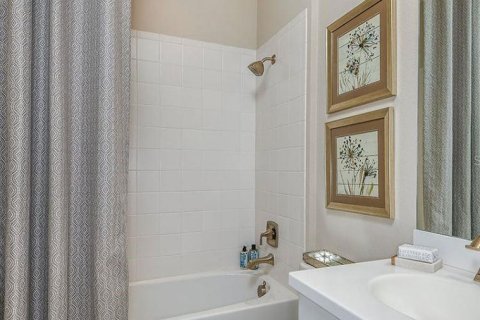 Villa ou maison à vendre à Sarasota, Floride: 3 chambres, 190.91 m2 № 1893894 - photo 16