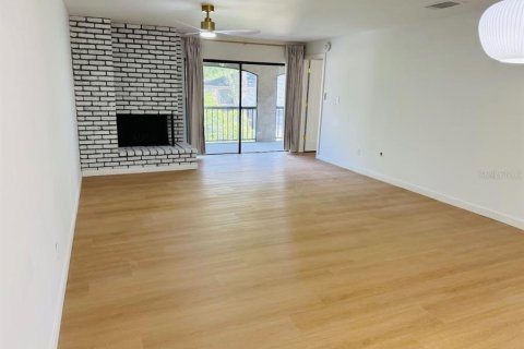 Condo in Altamonte Springs, Florida, 2 bedrooms  № 1785020 - photo 13