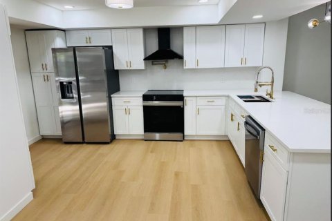 Condo in Altamonte Springs, Florida, 2 bedrooms  № 1785020 - photo 5
