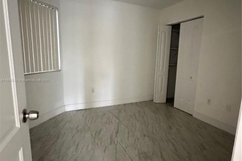 Снять в аренду квартиру в Майами, Флорида 2 спальни, 99.78м2, № 1932095 - фото 2