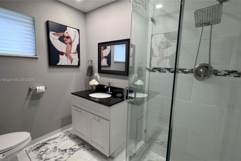 Villa ou maison à louer à Hollywood, Floride: 4 chambres, 185.99 m2 № 1967370 - photo 21