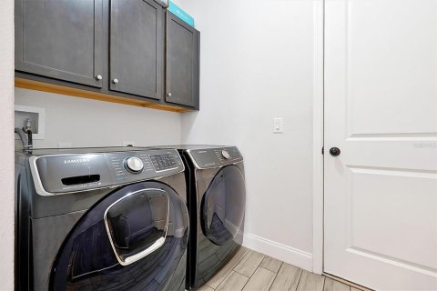 Casa en venta en Winter Haven, Florida, 4 dormitorios, 184.13 m2 № 1651874 - foto 30