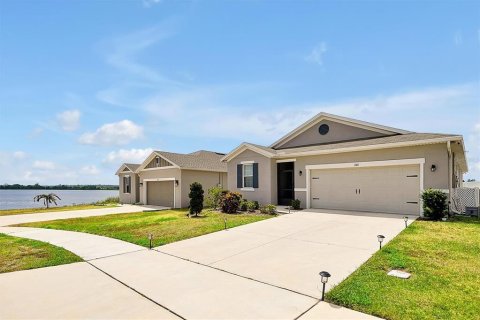 Casa en venta en Winter Haven, Florida, 4 dormitorios, 184.13 m2 № 1651874 - foto 2