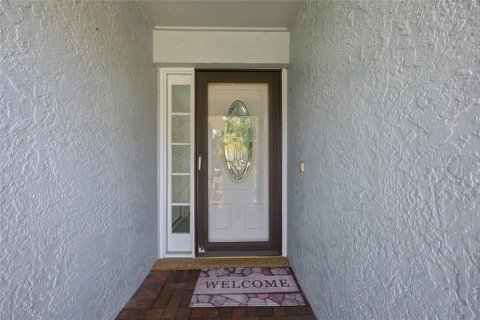 House in Oviedo, Florida 2 bedrooms, 107.02 sq.m. № 2200228 - photo 4