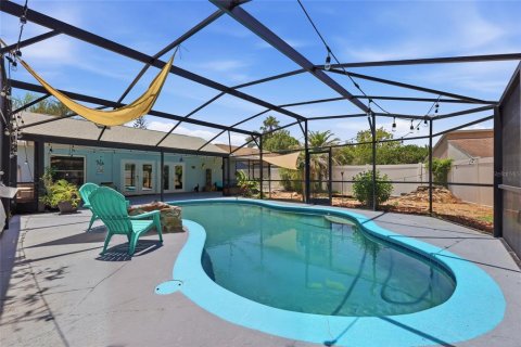 House in Oviedo, Florida 2 bedrooms, 107.02 sq.m. № 2200228 - photo 29