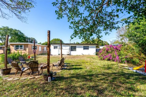 Casa en venta en Hollywood, Florida, 3 dormitorios, 108.51 m2 № 1708135 - foto 29