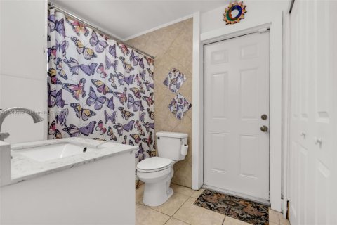 Casa en venta en Hollywood, Florida, 3 dormitorios, 108.51 m2 № 1708135 - foto 17