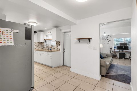 Casa en venta en Hollywood, Florida, 3 dormitorios, 108.51 m2 № 1708135 - foto 14