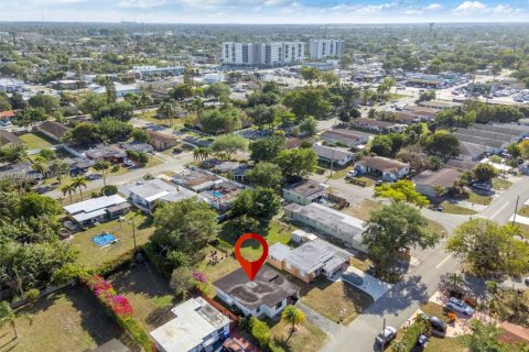 Casa en venta en Hollywood, Florida, 3 dormitorios, 108.51 m2 № 1708135 - foto 27