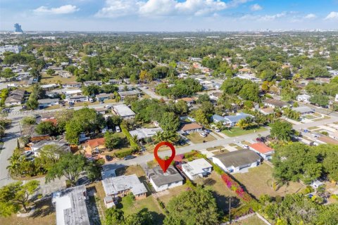 Casa en venta en Hollywood, Florida, 3 dormitorios, 108.51 m2 № 1708135 - foto 24