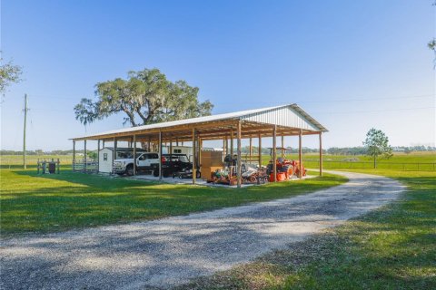 House in Haines City, Florida 3 bedrooms, 208.1 sq.m. № 288597 - photo 4