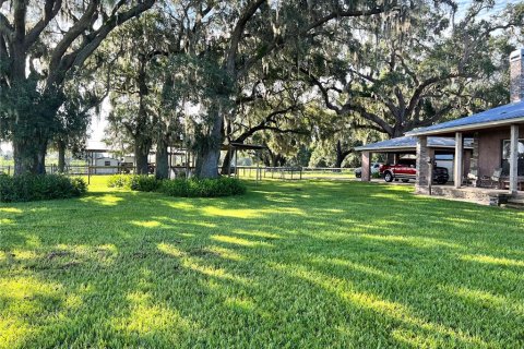 House in Haines City, Florida 3 bedrooms, 208.1 sq.m. № 288597 - photo 2