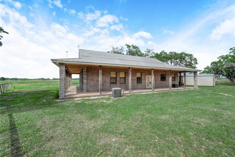 House in Haines City, Florida 3 bedrooms, 208.1 sq.m. № 288597 - photo 21