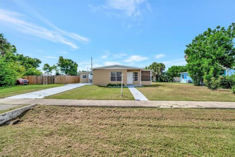 House in North Port, Florida 3 bedrooms, 116.22 sq.m. № 2129167