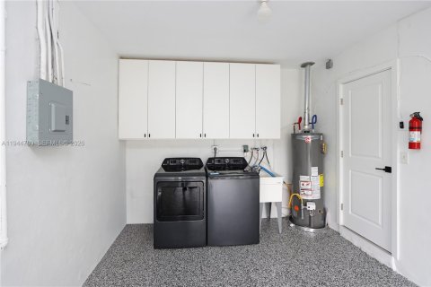 Купить виллу или дом в Санрайз, Флорида 2 спальни, 88.72м2, № 2002254 - фото 21