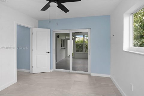 Купить виллу или дом в Санрайз, Флорида 2 спальни, 88.72м2, № 2002254 - фото 15