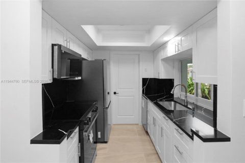 Купить виллу или дом в Санрайз, Флорида 2 спальни, 88.72м2, № 2002254 - фото 7