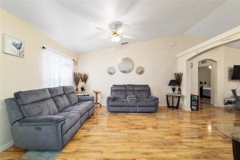 House in Ocala, Florida 3 bedrooms, 157.19 sq.m. № 1914805 - photo 6