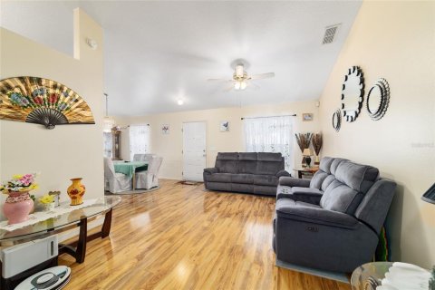 House in Ocala, Florida 3 bedrooms, 157.19 sq.m. № 1914805 - photo 7