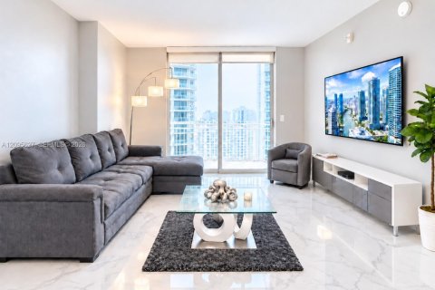 Copropriété à vendre à Miami, Floride: 1 chambre, 76.64 m2 № 2390158 - photo 3
