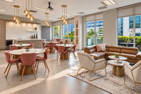 Copropriété à vendre à Miami, Floride: 1 chambre, 76.64 m2 № 2390158 - photo 27