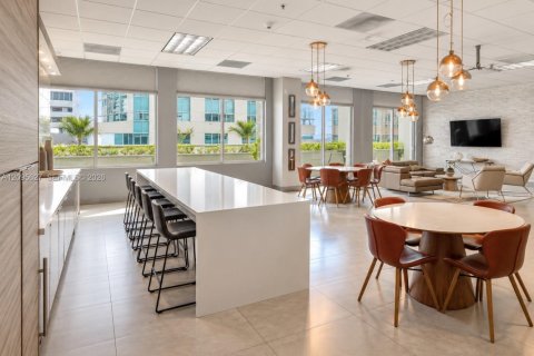 Copropriété à vendre à Miami, Floride: 1 chambre, 76.64 m2 № 2390158 - photo 28