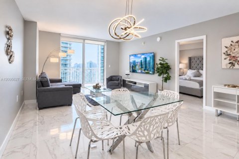 Copropriété à vendre à Miami, Floride: 1 chambre, 76.64 m2 № 2390158 - photo 8