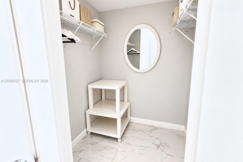 Copropriété à vendre à Miami, Floride: 1 chambre, 76.64 m2 № 2390158 - photo 15