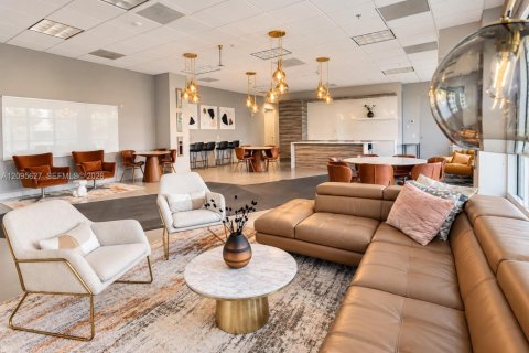 Copropriété à vendre à Miami, Floride: 1 chambre, 76.64 m2 № 2390158 - photo 26