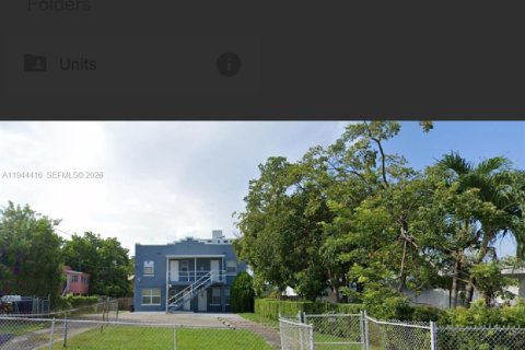 Commercial property in Miami, Florida 282.61 sq.m. № 2001036 - photo 19