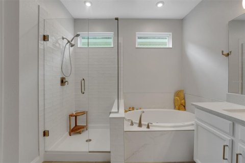 House in Lake Mary, Florida 3 bedrooms, 244.61 sq.m. № 1916986 - photo 22