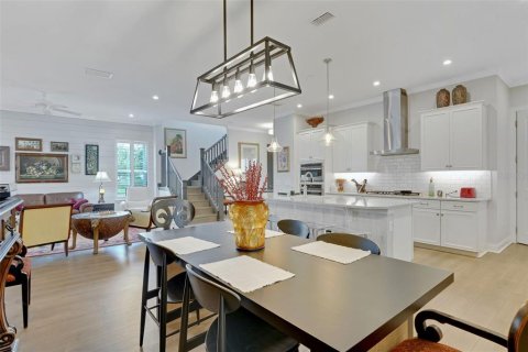 House in Lake Mary, Florida 3 bedrooms, 244.61 sq.m. № 1916986 - photo 13