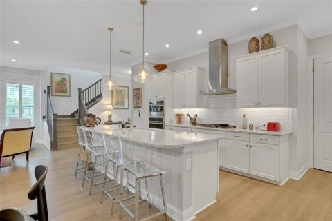 House in Lake Mary, Florida 3 bedrooms, 244.61 sq.m. № 1916986 - photo 9