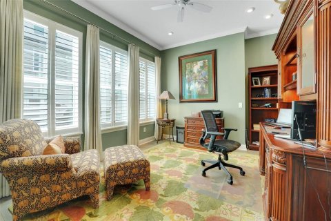 House in Lake Mary, Florida 3 bedrooms, 244.61 sq.m. № 1916986 - photo 6