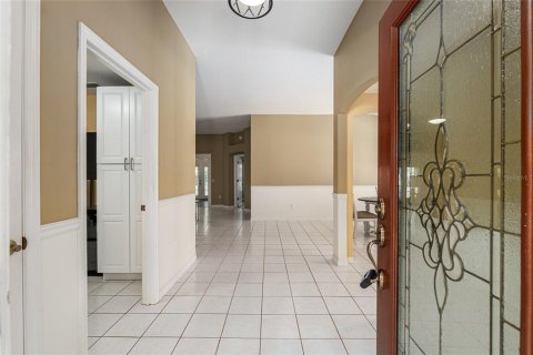 House in Lady Lake, Florida 3 bedrooms, 189.33 sq.m. № 2116162 - photo 5