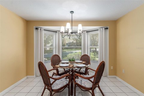 House in Lady Lake, Florida 3 bedrooms, 189.33 sq.m. № 2116162 - photo 25