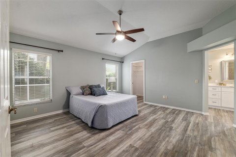 House in Lady Lake, Florida 3 bedrooms, 189.33 sq.m. № 2116162 - photo 27