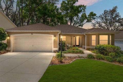 House in Lady Lake, Florida 3 bedrooms, 189.33 sq.m. № 2116162 - photo 3