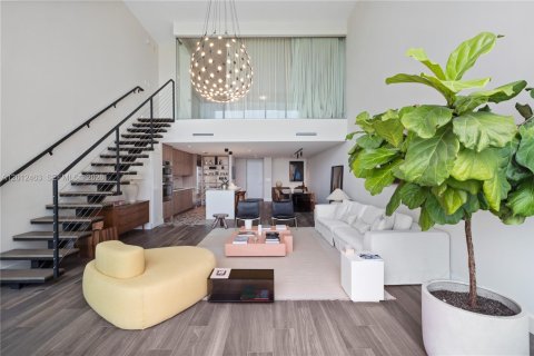 Condo in Miami, Florida, 2 bedrooms  № 2076346 - photo 4
