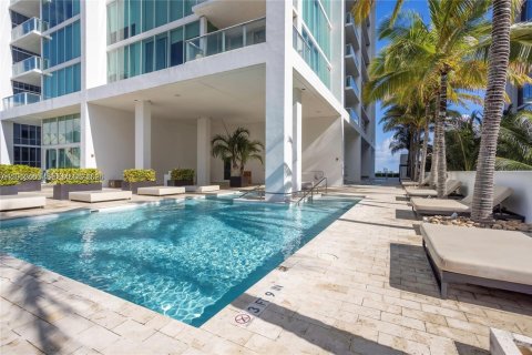 Condo in Miami, Florida, 2 bedrooms  № 2076346 - photo 30