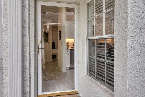 House in Palm Harbor, Florida 2 bedrooms, 88.35 sq.m. № 1898511 - photo 3