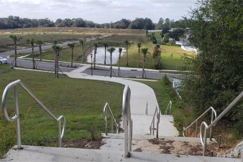 House in Dade City, Florida 4 bedrooms, 169.08 sq.m. № 2092342 - photo 22