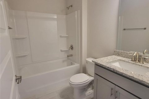 House in Dade City, Florida 4 bedrooms, 169.08 sq.m. № 2092342 - photo 24