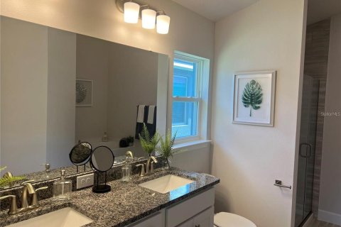 House in Dade City, Florida 4 bedrooms, 169.08 sq.m. № 2092342 - photo 8